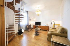 The big blue - 3BR loft apartment
